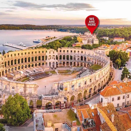 Appartement Solis Del Mar Modern Colosseum & Marina Walk Pula