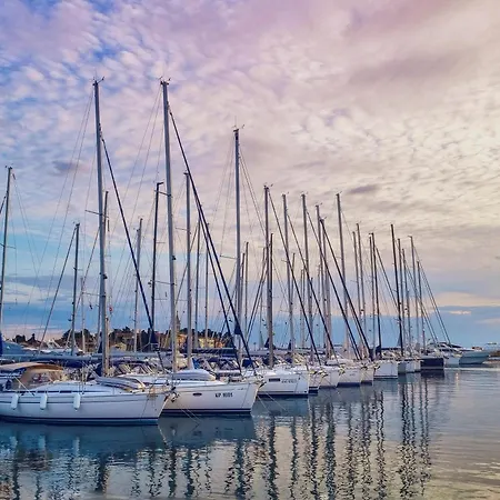 Solis Del Mar Modern Colosseum & Marina Walk 公寓 普拉